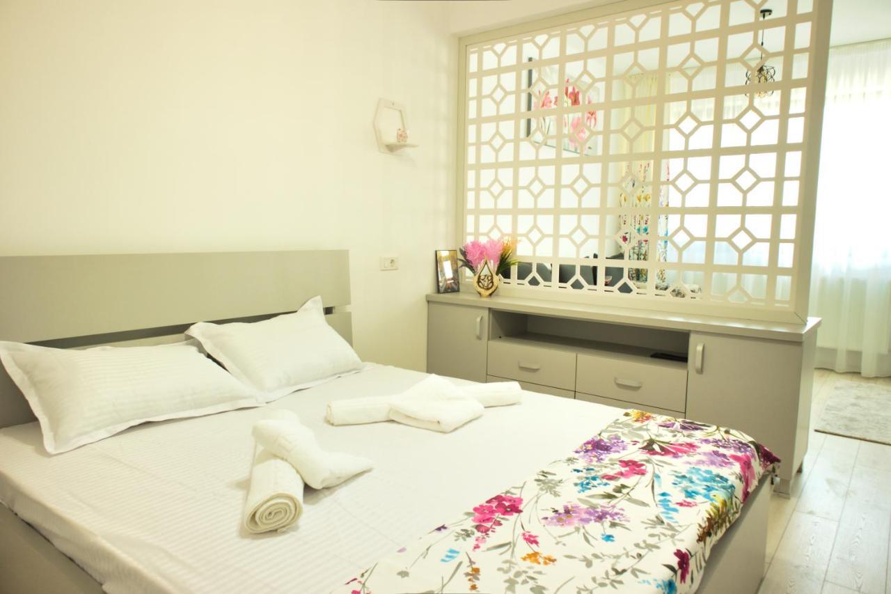 Cozy Flowers Studio - Fast Wi-Fi & Washer-Dryer Μπρασόβ Εξωτερικό φωτογραφία